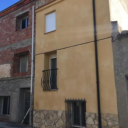 בית נופש Casa La Parra Torre de Endomenech