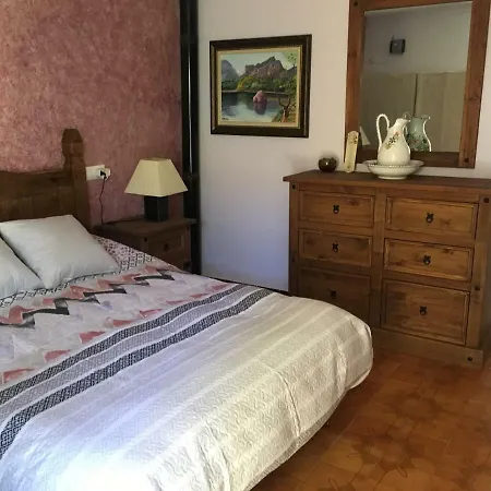 בית נופש Casa La Parra Torre de Endomenech